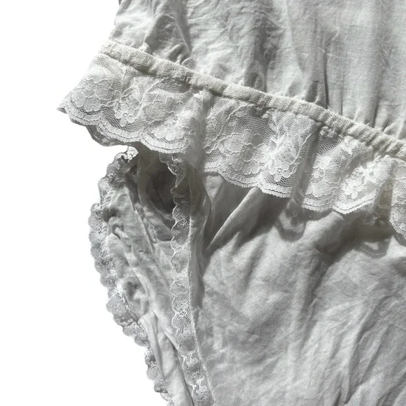 VTGVictoria’s Secret White Cotton 1Pc Teddy Sz M Lace Pleating Coquette Girl